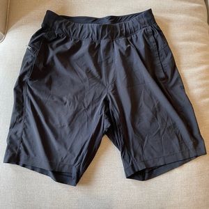 Lululemon Men’s Shorts Black Size M